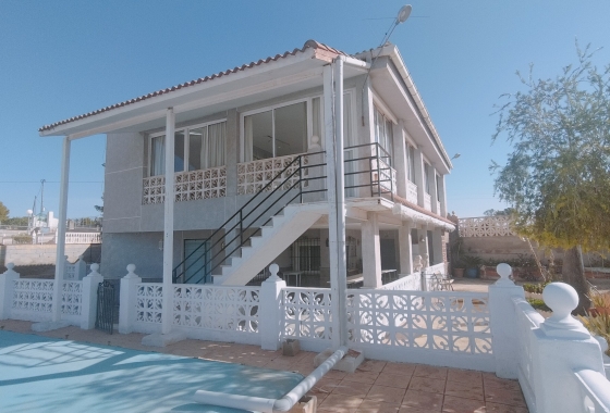 Resale - Villa - Crevillente - Inland