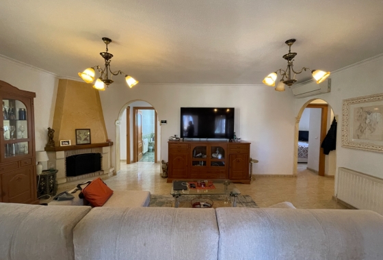 Resale - Villa - Catral - Costa Blanca