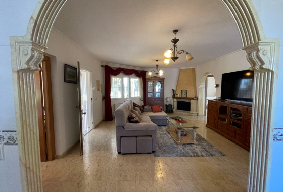 Resale - Villa - Catral - Costa Blanca
