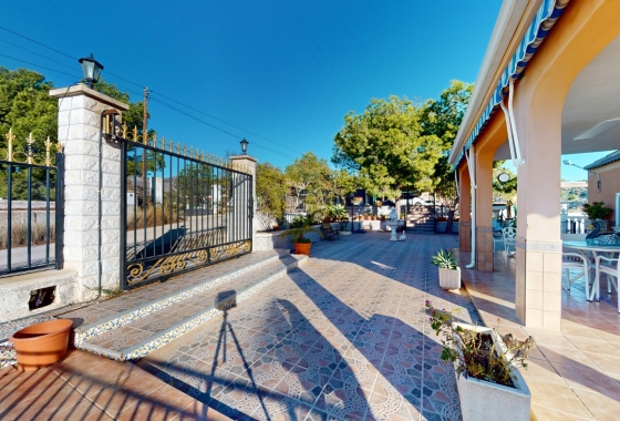 Resale - Villa - Crevillente - Inland