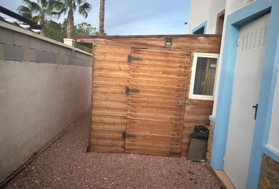 Resale - Villa - Hondón de las Nieves - Inland