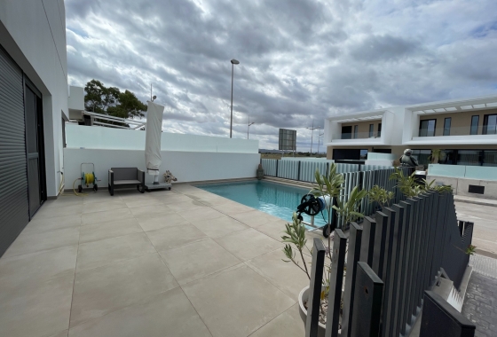 Resale - Villa - Dolores - Costa Blanca