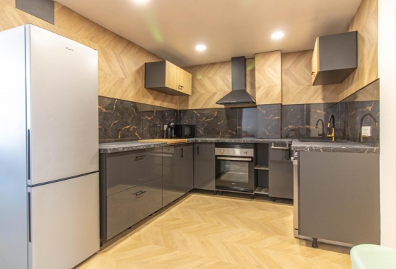 Resale - Apartment / flat - Torrevieja - Costa Blanca