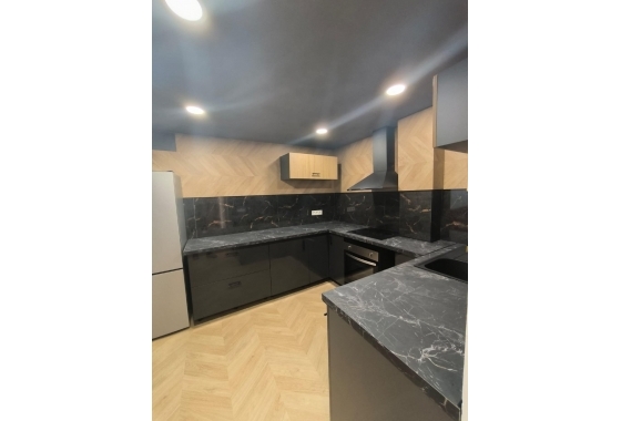 Resale - Apartment / flat - Torrevieja - Costa Blanca