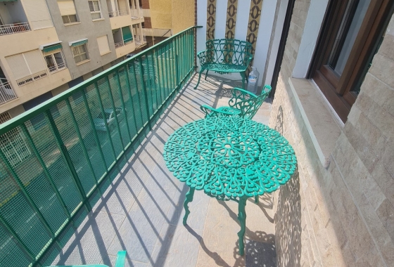 Resale - Apartment / flat - Torrevieja - Costa Blanca