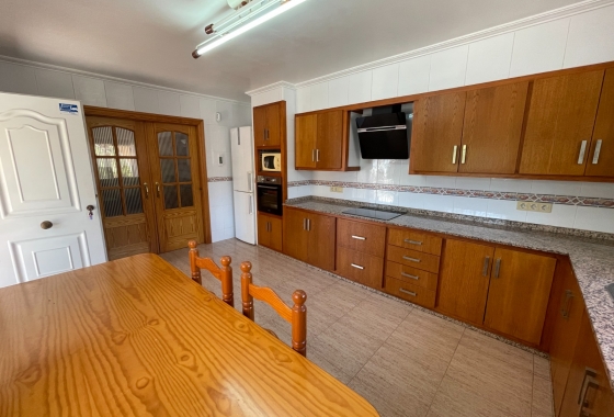 Resale - Villa - Crevillente - Inland