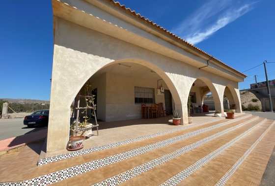 Resale - Villa - Crevillente - Inland