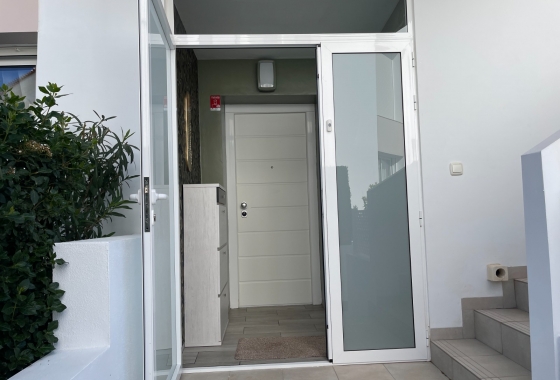 Resale - Apartment / flat - Rojales - Inland