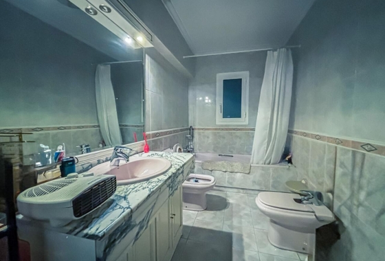 Resale - Apartment / flat - Alicante - Costa Blanca