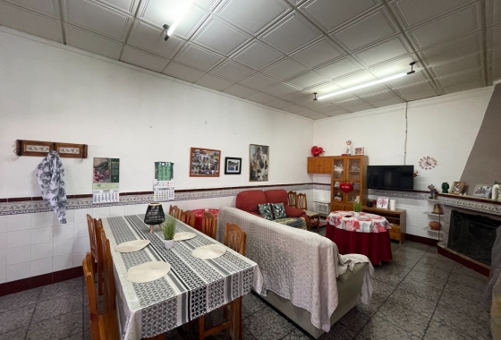 Resale - Villa - San Miguel de Salinas - Inland