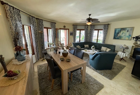 Resale - Villa - Alfas del Pí - Costa Blanca