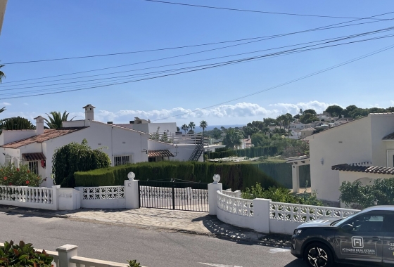 Resale - Villa - Alfas del Pí - Costa Blanca