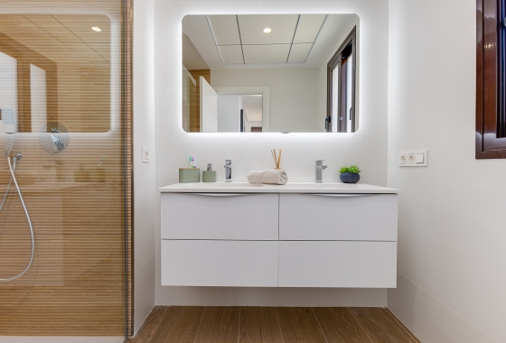 Obra nueva - Chalet - Finestrat