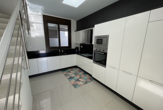 Resale - Townhouse - Orihuela Costa - villamartin