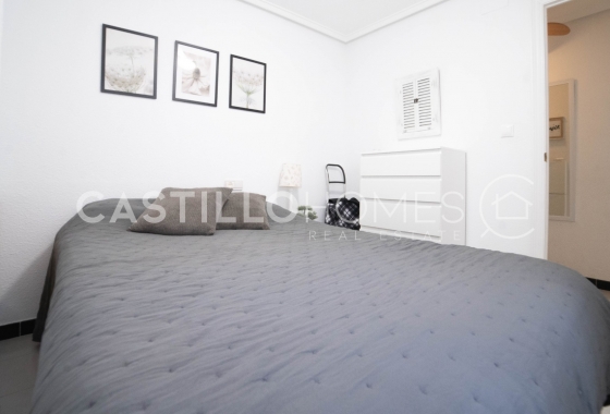 Resale - Apartment / flat - Torrevieja - Centro