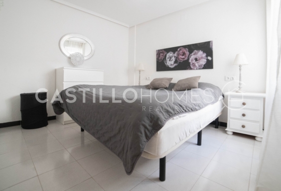 Resale - Apartment / flat - Torrevieja - Centro