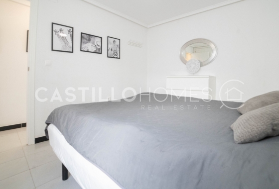 Resale - Apartment / flat - Torrevieja - Centro