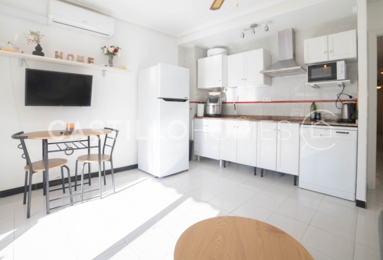 Resale - Apartment / flat - Torrevieja - Centro