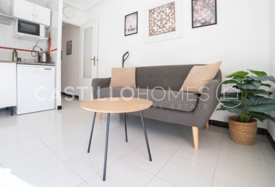 Resale - Apartment / flat - Torrevieja - Centro