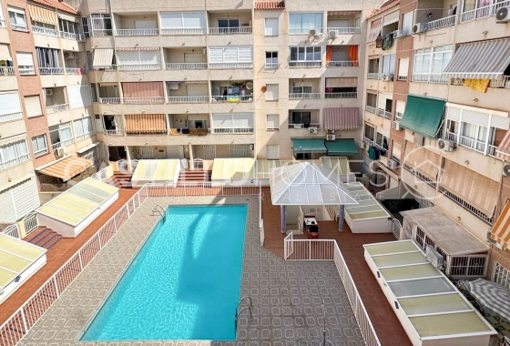 Resale - Apartment / flat - Torrevieja - Centro