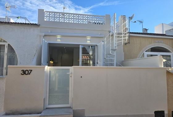Resale - Bungalow - Torrevieja - El Chaparral