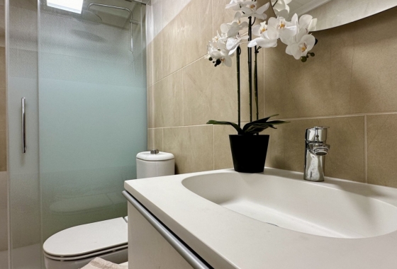 Resale - Apartment / flat - Torrevieja - Costa Blanca