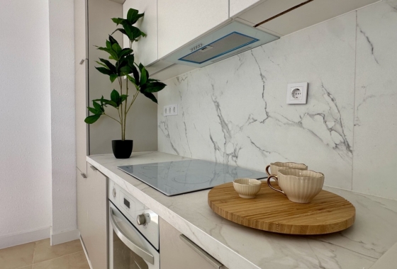 Resale - Apartment / flat - Torrevieja - Costa Blanca