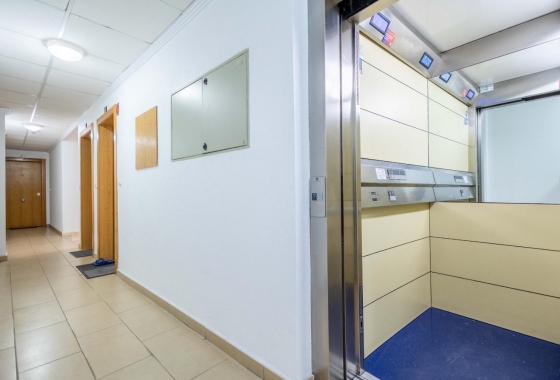 Resale - Apartment / flat - Torrevieja - Centro