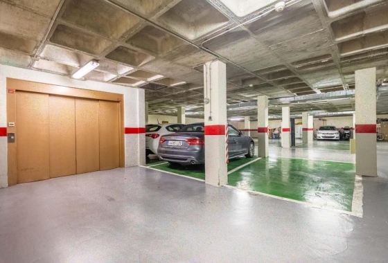 Resale - Apartment / flat - Torrevieja - Centro