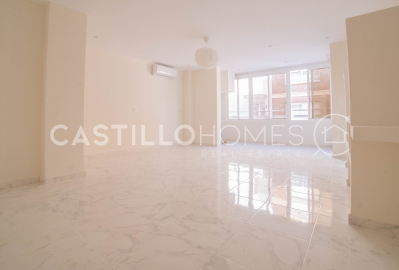 Resale - Apartment / flat - Torrevieja - Centro