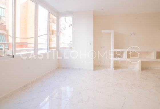 Resale - Apartment / flat - Torrevieja - Centro