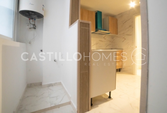 Resale - Apartment / flat - Torrevieja - Centro