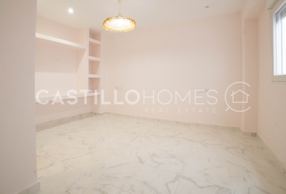Resale - Apartment / flat - Torrevieja - Centro