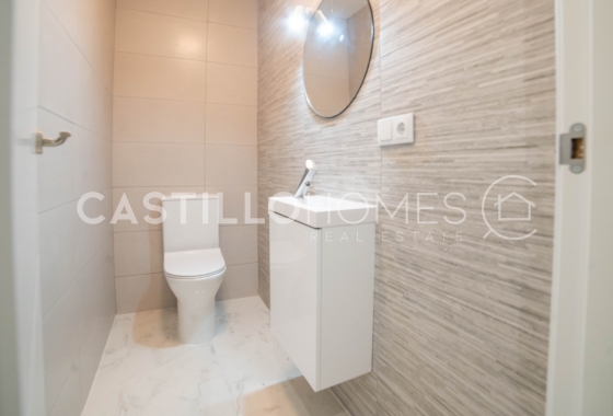 Resale - Apartment / flat - Torrevieja - Centro