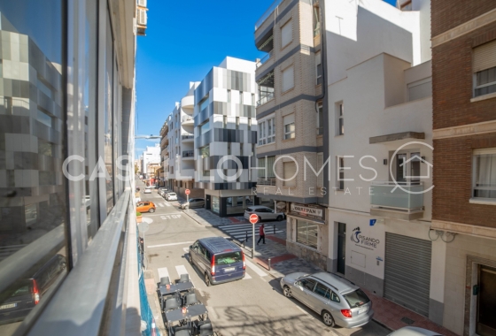 Resale - Apartment / flat - Torrevieja - Centro