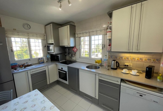 Перепродажа - Вилла - Orihuela Costa - Costa Blanca