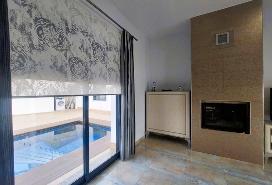 Resale - Villa - Pilar de la Horadada - Costa Blanca