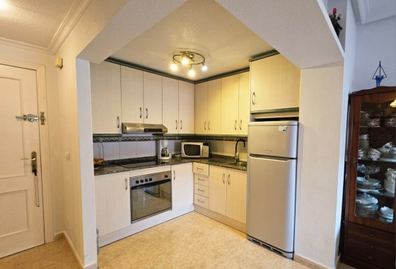 Resale - Apartment / flat - La Mata