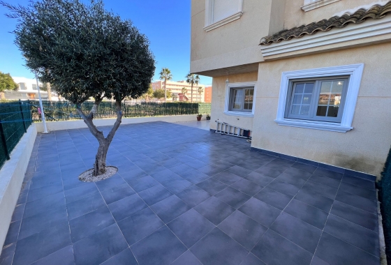 Resale - Apartment / flat - Guardamar del Segura - El Raso