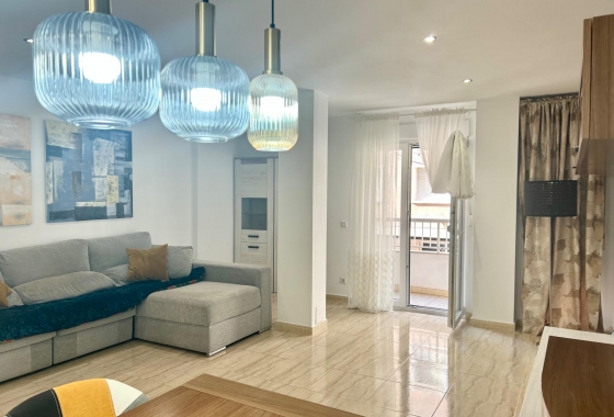 Resale - Apartment / flat - Torrevieja - Playa del Cura