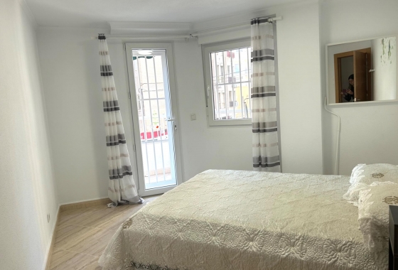 Resale - Apartment / flat - Torrevieja - Playa del Cura