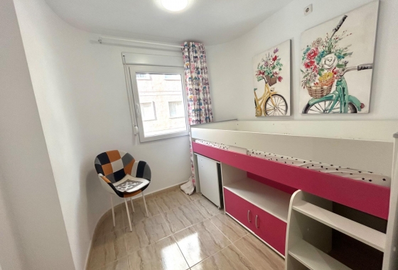 Resale - Apartment / flat - Torrevieja - Playa del Cura