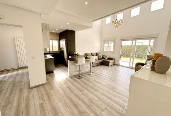 Resale - Villa - La Torre Golf Resort - Inland