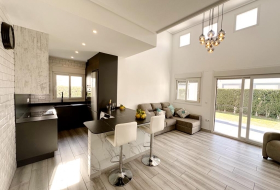 Resale - Villa - La Torre Golf Resort - Inland