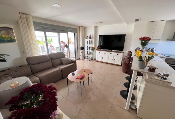 Resale - Apartment / flat - Orihuela - Inland