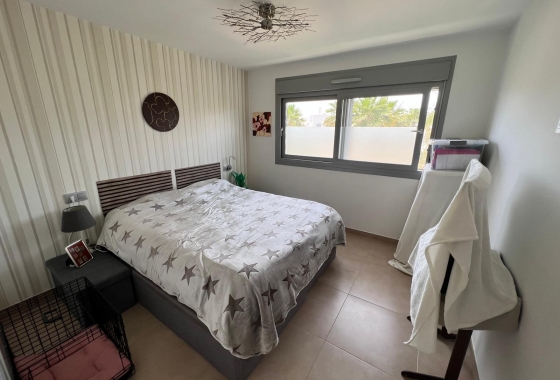 Resale - Apartment / flat - Orihuela - Inland