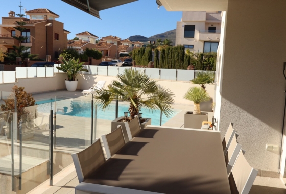 Resale - Villa - La Nucía - Costa Blanca