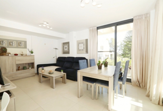 Resale - Villa - La Nucía - Costa Blanca