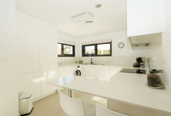 Resale - Villa - La Nucía - Costa Blanca