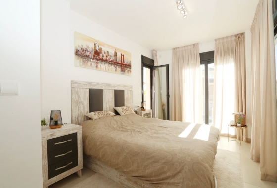Resale - Villa - La Nucía - Costa Blanca